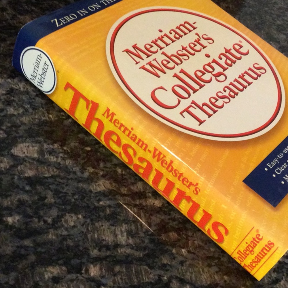 Merriam-Webster’s Thesaurus - Picture 3 of 8